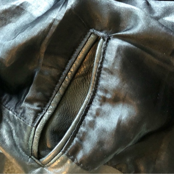 Banana Republic Butter Soft Leather 2 Button Blazer Jacket 40R Black Pockets - Picture 6 of 10